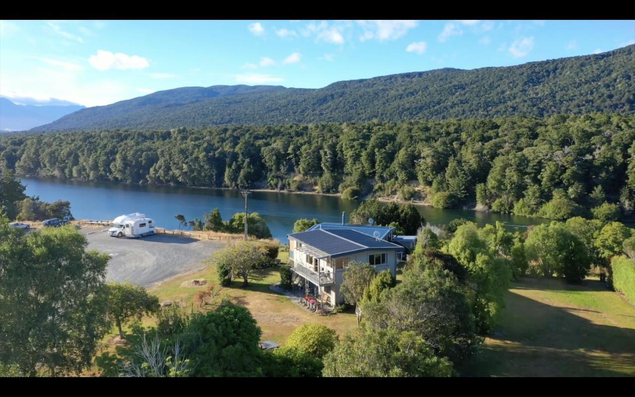 Glendale River View Manapouri Exterior foto
