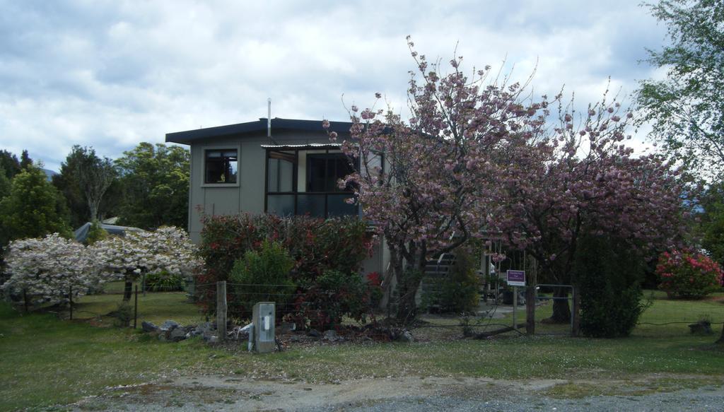 Glendale River View Manapouri Exterior foto